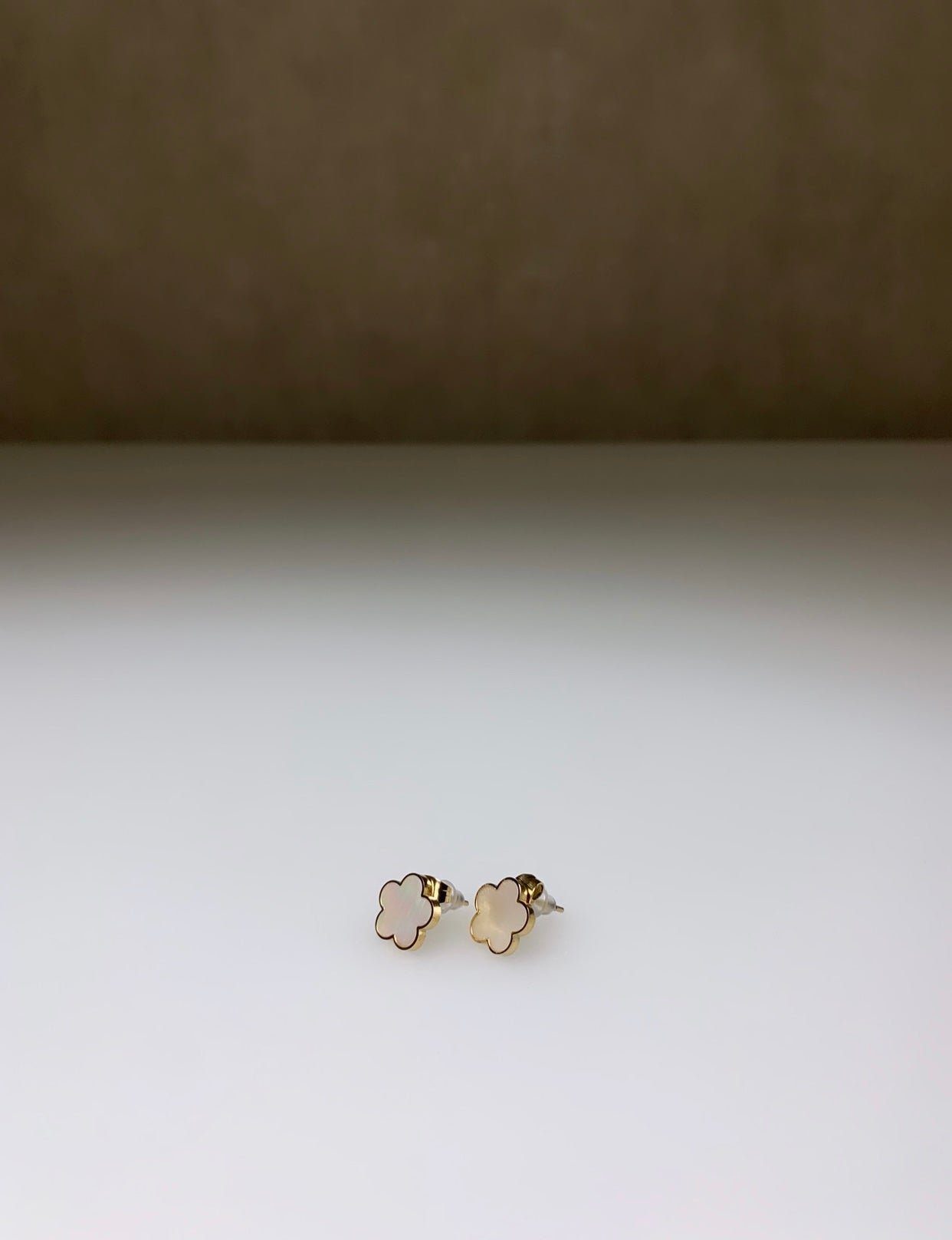 Boucles d’oreilles trèfle nacré