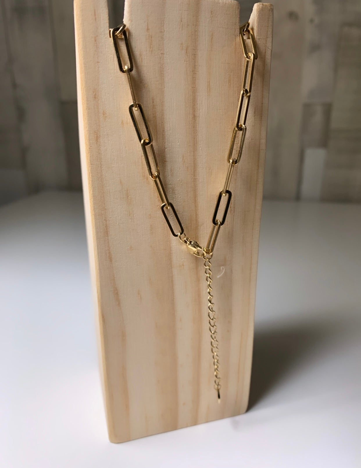 Collier épingle à nourrice avec strass
