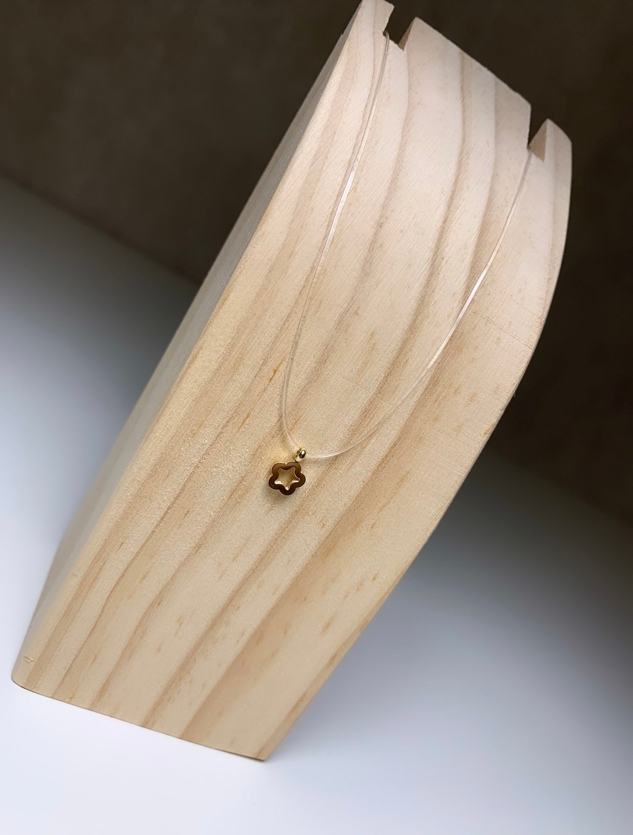 Collier fil de pêche pendentif trèfle vide en acier inoxydable