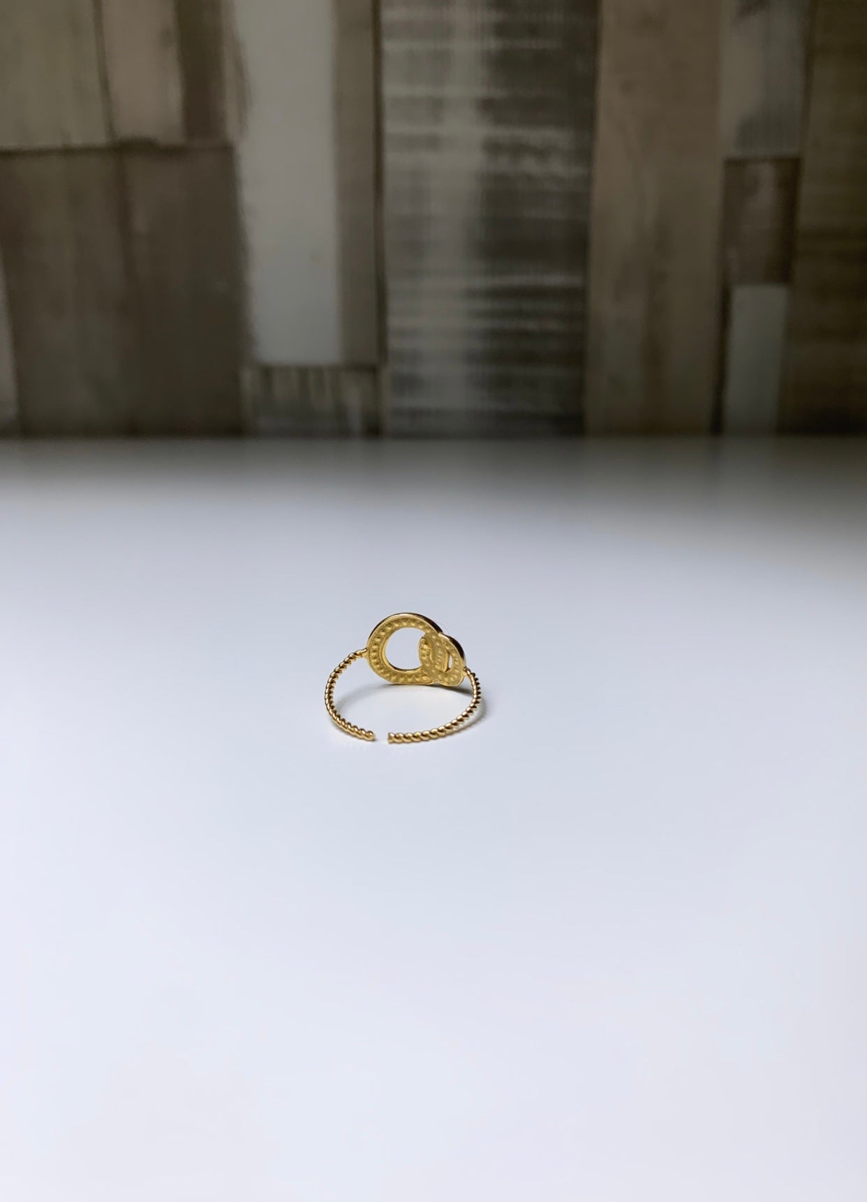 Bague cercle avec strass