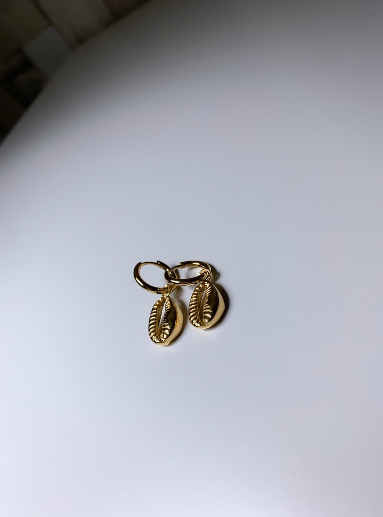 Boucles d’oreilles coquillage doré