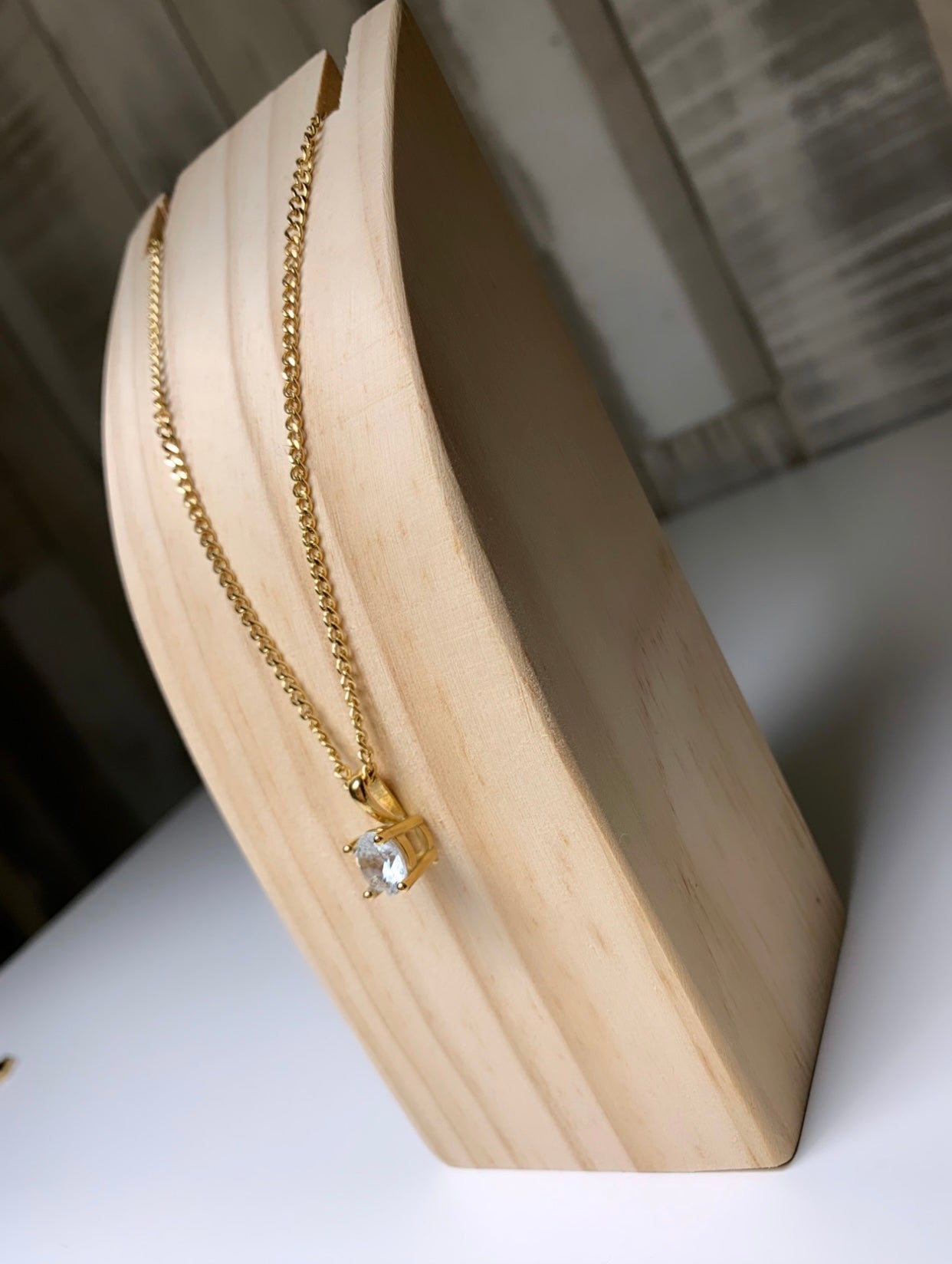 Collier pierre