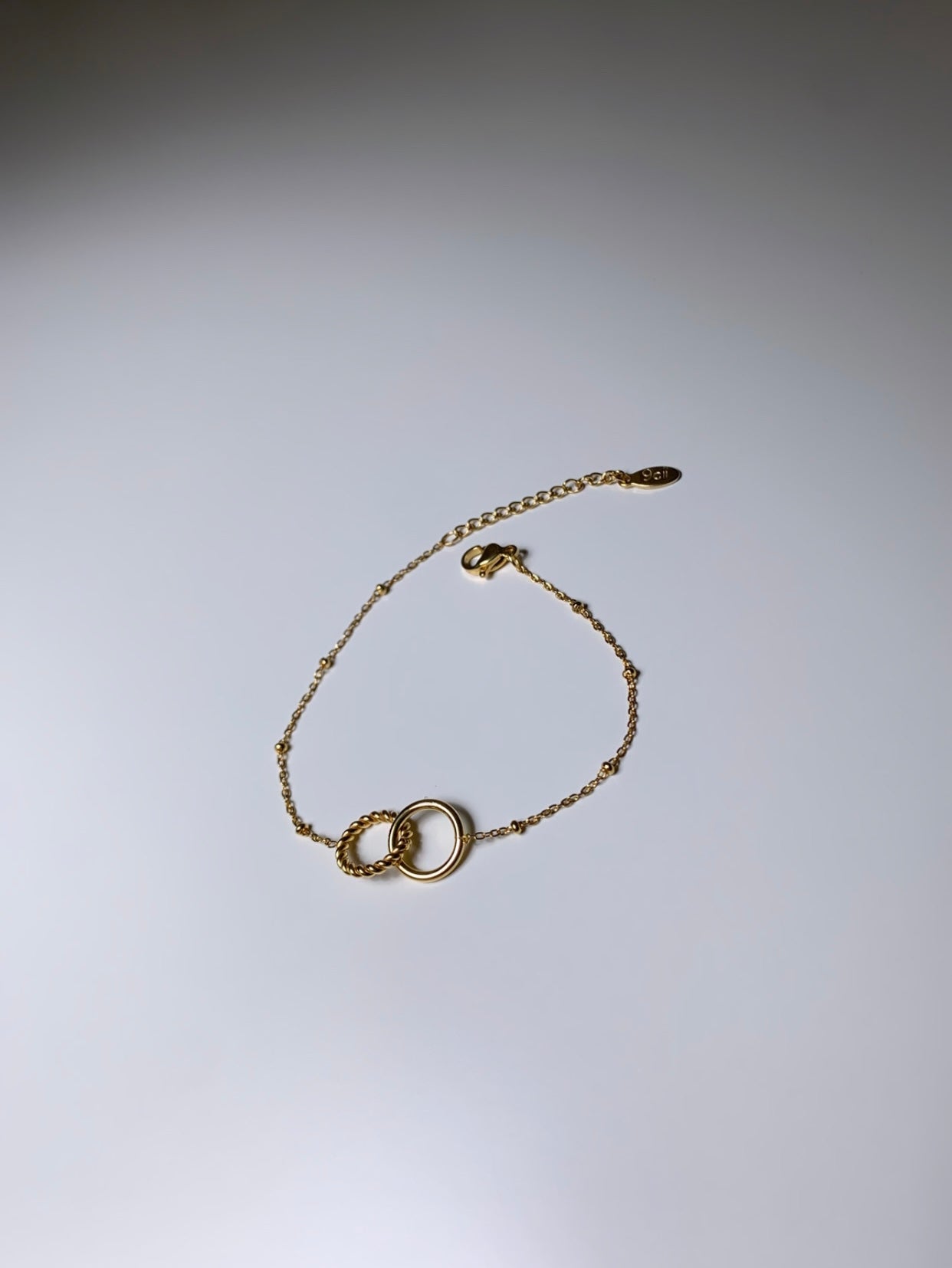 Bracelet doré deux cercles