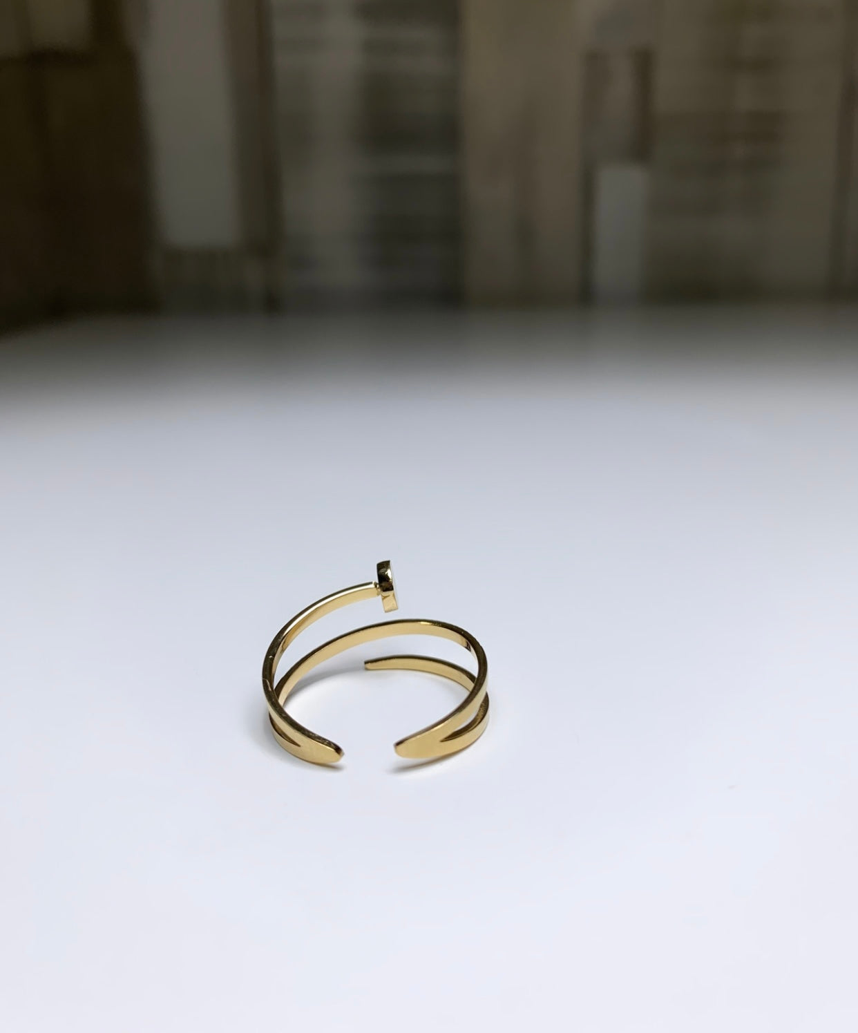 Bague clou doré