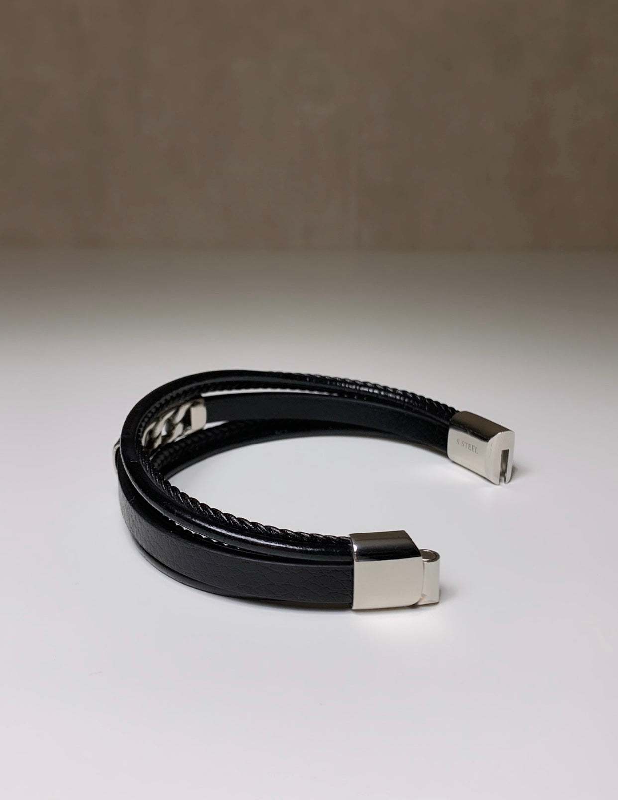 Bracelet Homme en cuir & acier inoxydable