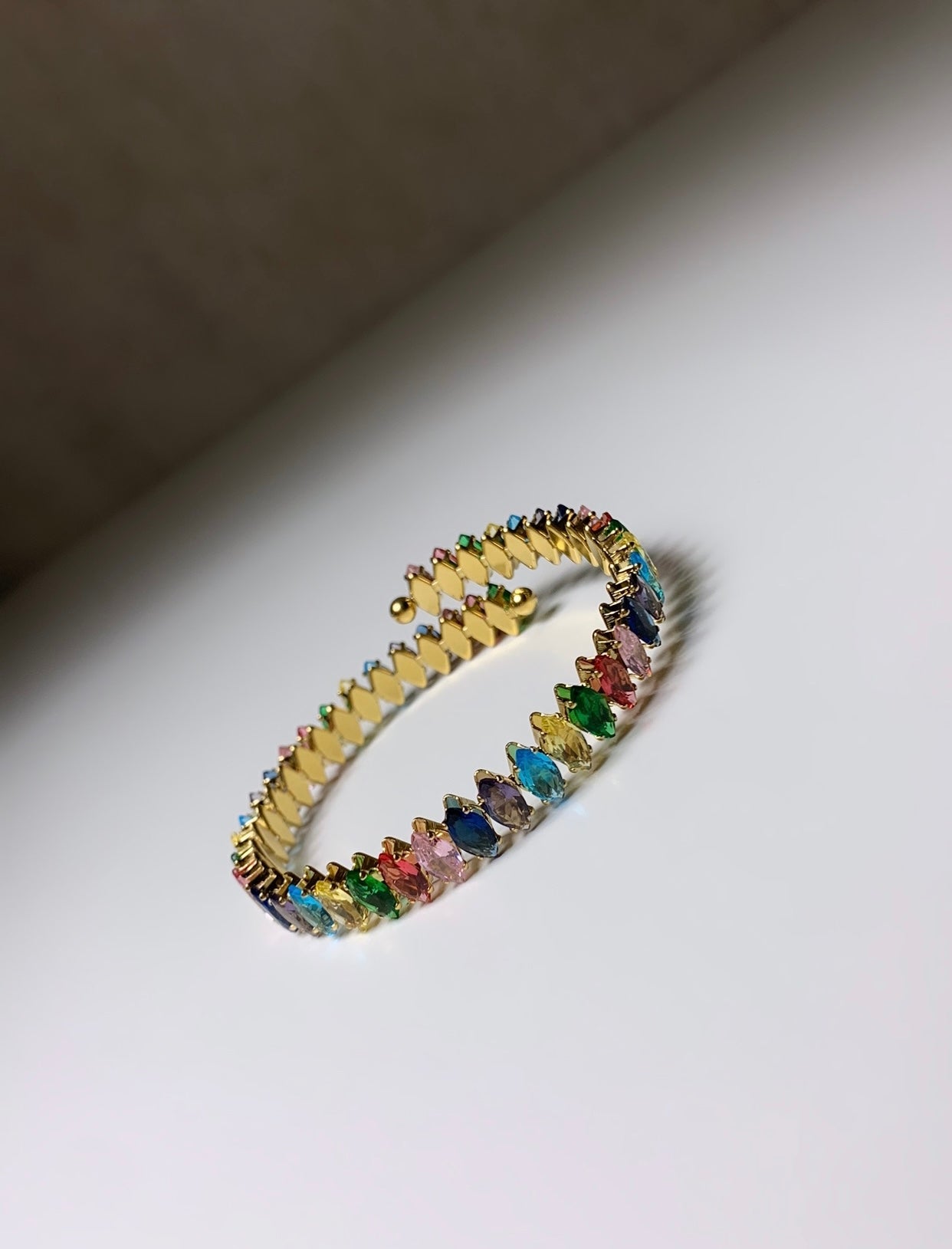 Bracelet jonc plusieurs perles multicolores