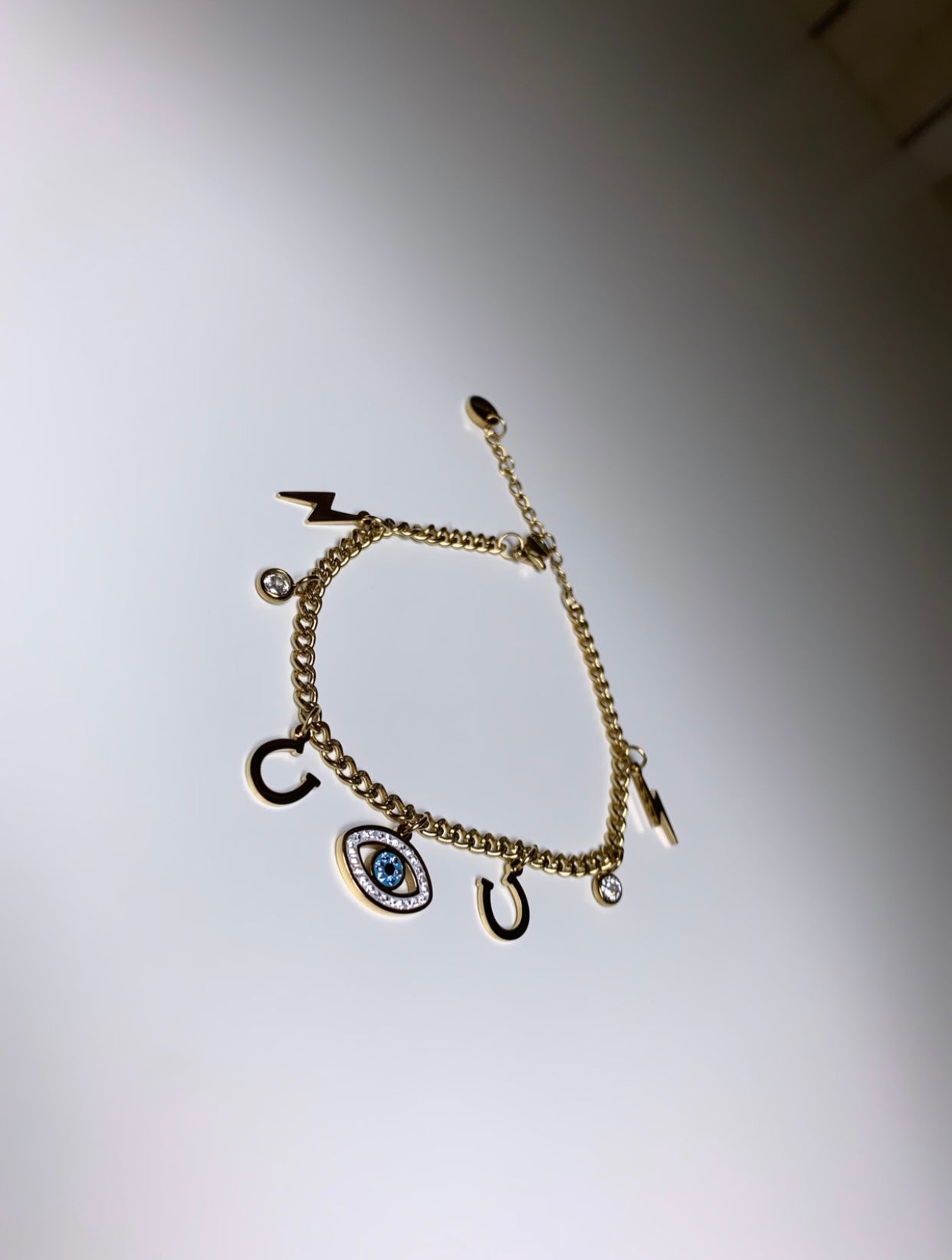 Bracelet plusieurs pendentifs œil bleu