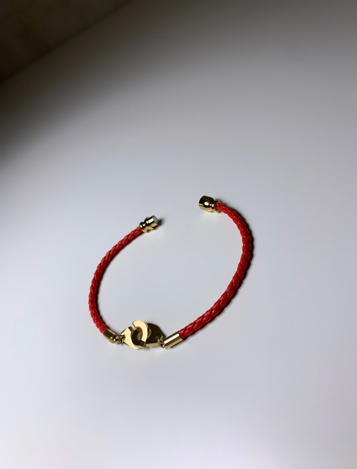 Bracelet menotte cordon cuir acier