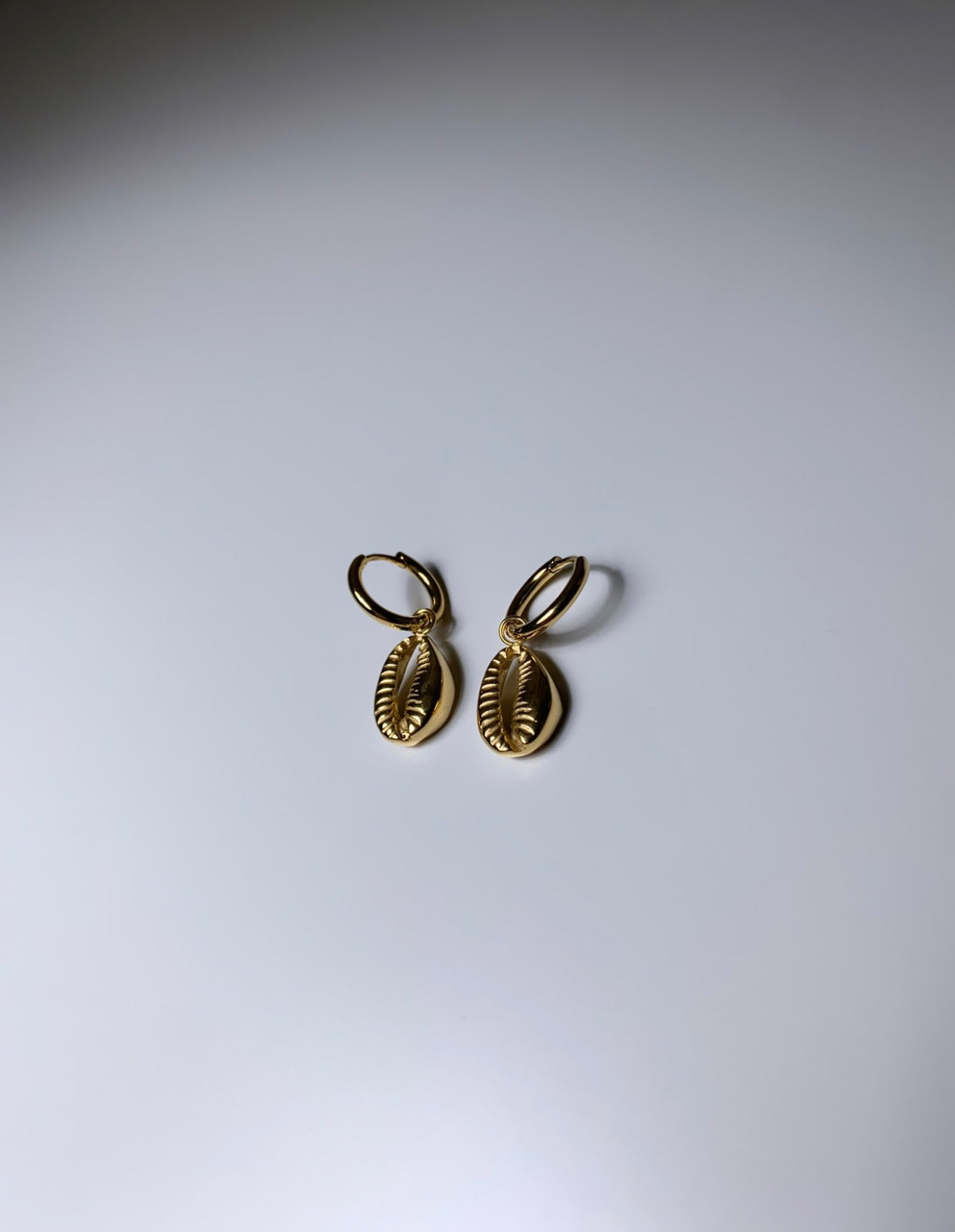 Boucles d’oreilles coquillage doré